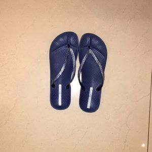 Flip flops